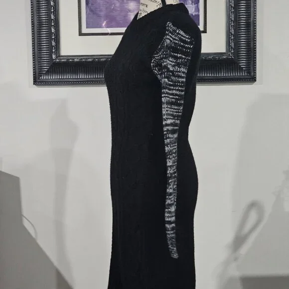 Seduction - Picture 2 of 3